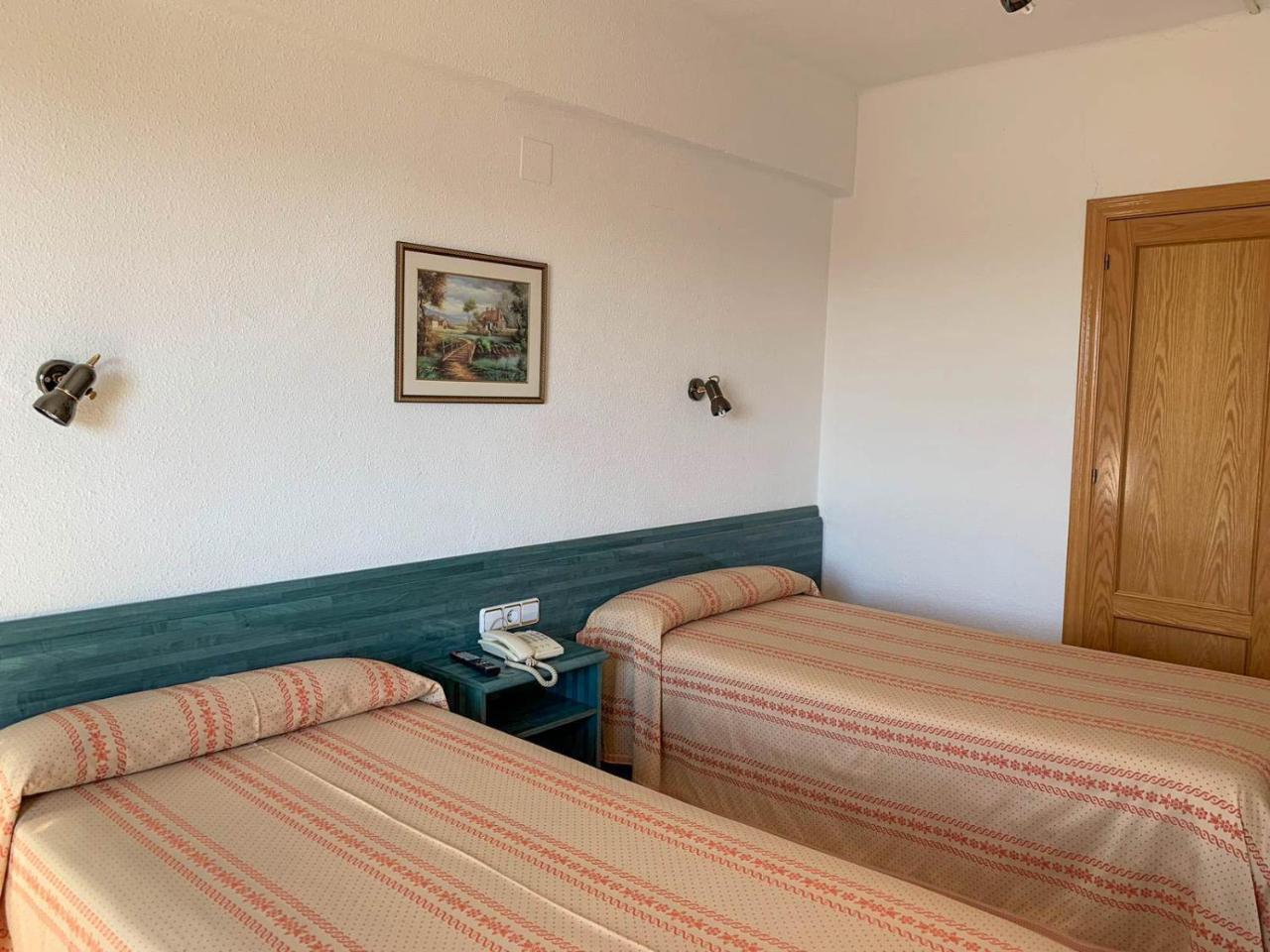 Hotel Pepa Villafranca de Ebro Екстериор снимка